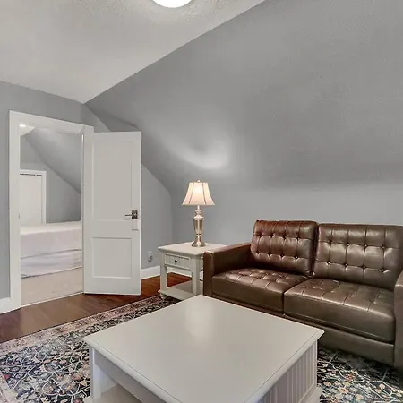 Suites On Seneca - Gorgeous One Bedroom Apartment Harrisburg Exterior photo