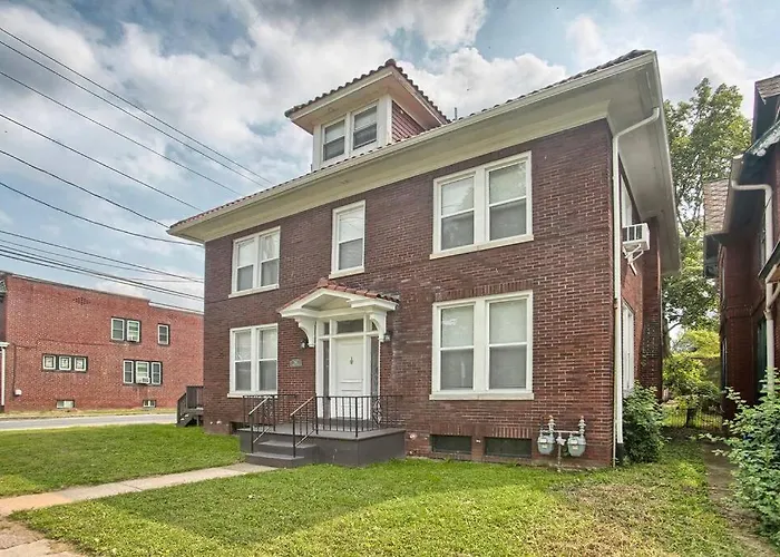 Suites On Seneca - Gorgeous One Bedroom Apartment