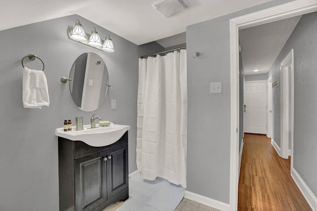 Apartment On Seneca - Gorgeous One Bedroom Harrisburg