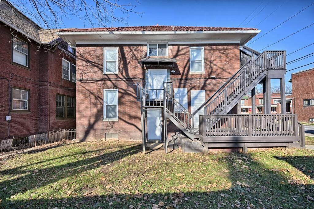 On Seneca - Gorgeous One Bedroom Apartment